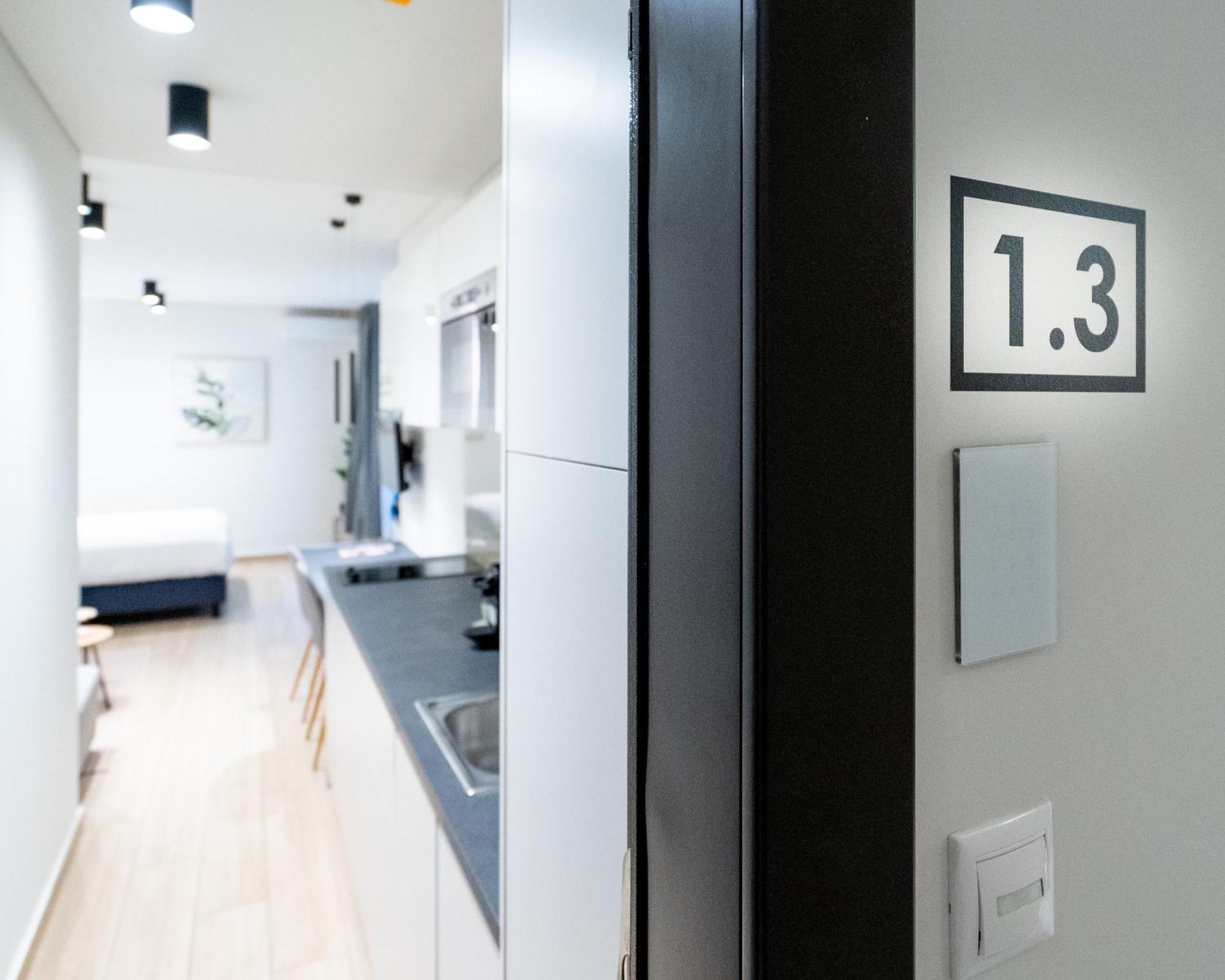 Classy 103 Studio Apartment In The Heart Of Афіни Екстер'єр фото